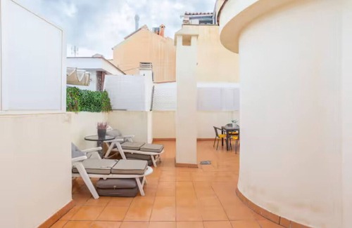 La Goleta Appartement | Penthouse with large roof malaga center