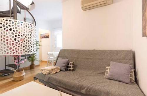 La Goleta Appartement | Penthouse with large roof malaga center