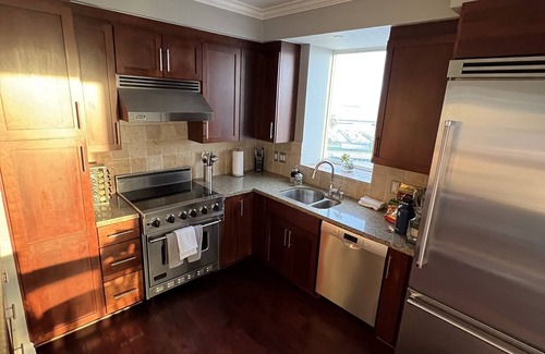 Waterfront Copropriété | Penthouse with ocean views
