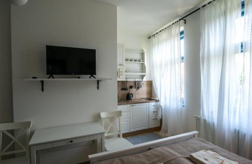 Smolenice Maison | Penzión Záruby