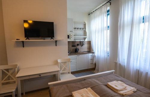 Smolenice Maison | Penzión Záruby