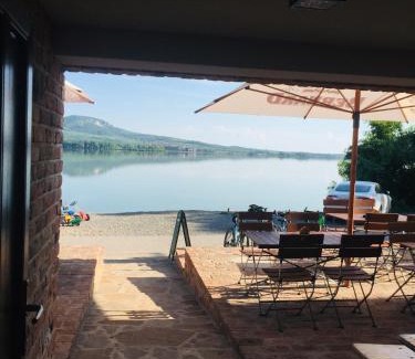 Strachotin Maison | Penzion Šedivý