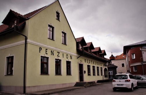 Ledec nad Sazavou Maison | Penzion a restaurace U ŘEKY