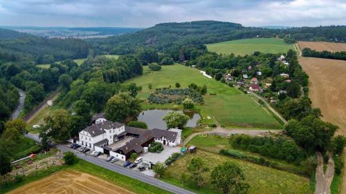 Zdetin Maison | Penzion a Restaurace Bělecký Mlýn