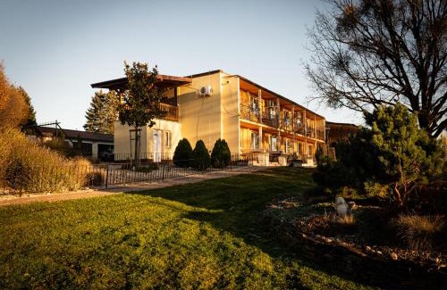 Klokocov Maison | Penzion Anička