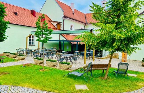 Chvalovice Maison | Penzion Daníž