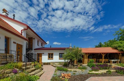 Mikulcice Appartement | Penzion Folklór na Gruntě