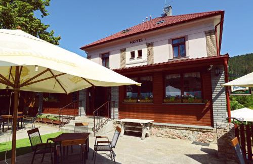 Karlstejn Maison | Penzion Karlštejn