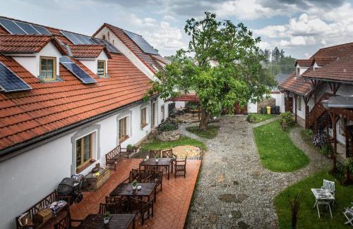 Jindrichuv Hradec Maison | Penzion Keramika