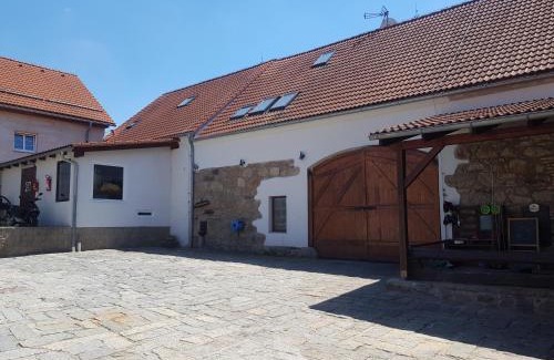 Brezova Maison | Penzion na statku Březová