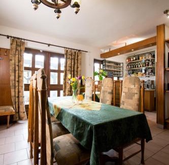 Novosedly nad Nezarkou Maison | Penzion U kostela Mláka