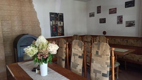Novosedly nad Nezarkou Maison | Penzion U kostela Mláka