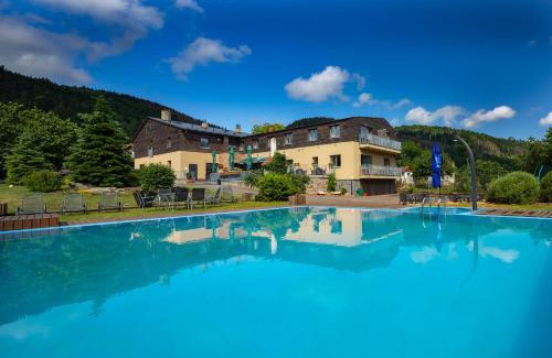 Ujcov Hôtel | Penzion Zubr
