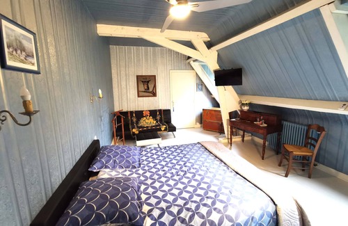 Lourdes - Tarbes Maison | La suite junior Pivoine, au 1er étage (40m2)