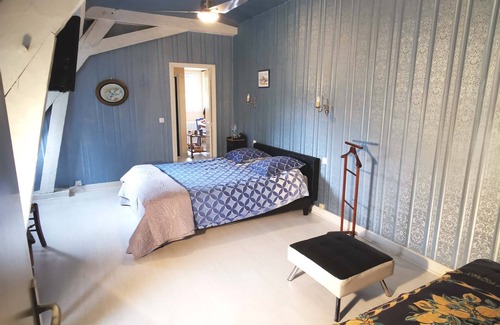 Lourdes - Tarbes Maison | La suite junior Pivoine, au 1er étage (40m2)