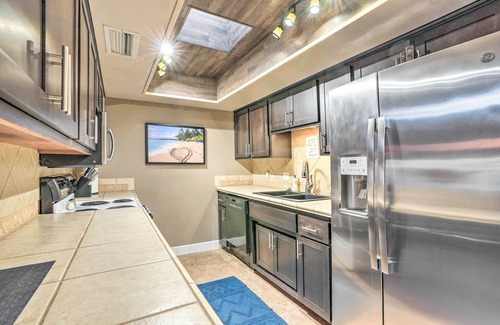 Phoenix Maison | Peoria Oasis w/ Resort Amenities, 2 Mi to Downtown