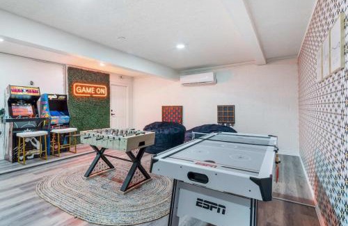 Peoria Maison | Peoria Paradise Sportscourt Heated Pool Gameroom