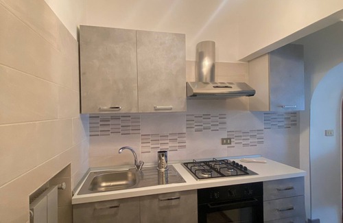 Poggio Bustone Appartement | Peppe and Lucia's house, adjacent to the home of Lucio Battisti