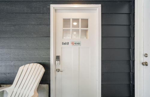 Shoreline Maison | Perch - Gathering Spot Lower