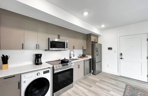 Brookland Lit Et Petit-Déjeuner | Perfect 1 BD Brookland Home w City Skyline View