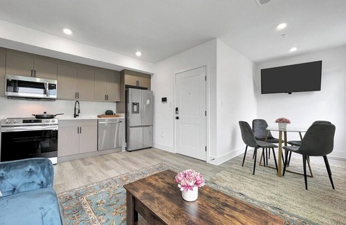 Brookland Lit Et Petit-Déjeuner | Perfect 1 BD Brookland Home w City Skyline View