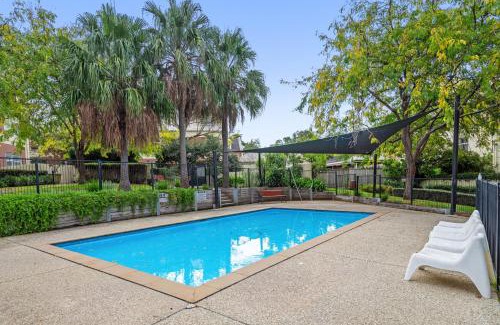 Clifton Hill Appartement | Perfect 2-Bed Inner-City Home with Pool & BBQ Area