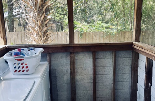 Micanopy Cottage | Perfect 2 Bedroom Nest in the Heart of Micanopy!