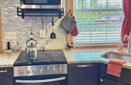 Oakpark Cottage | Perfect and Easy “Get A Way” to Rare Air Farm!