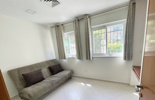 Emek Refaim Appartement | Perfect apartment for family in calm neighborhood 20 minutes walk from Old City
