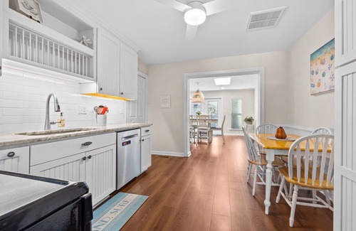 Chic's Beach Maison | Perfect Beach Getaway Spot and Great For Families
