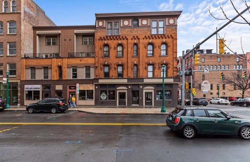 Downtown Syracuse Appartement | Perfect Blend of Convenience & Comfort in the heart of Syracuse NY