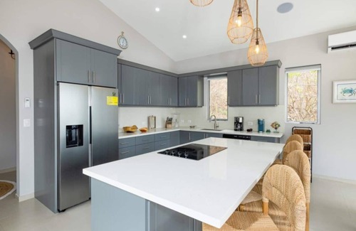 Panama Beach Maison | NEW LISTING! Stunning Family Retreat in Hermosa Beach Your Perfect Vacation Home