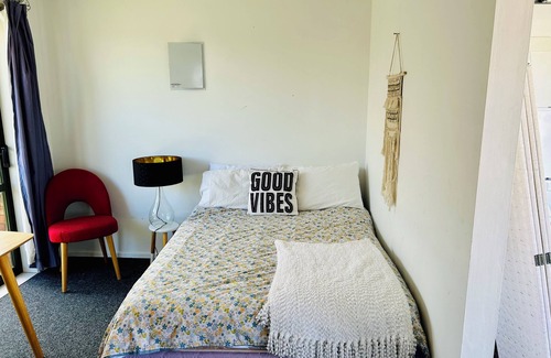 Papamoa Beach Maison | Perfect coastal holiday in a central Papamoa Beach location