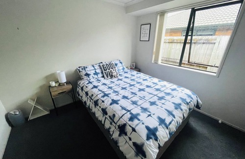 Papamoa Beach Maison | Perfect coastal holiday in a central Papamoa Beach location