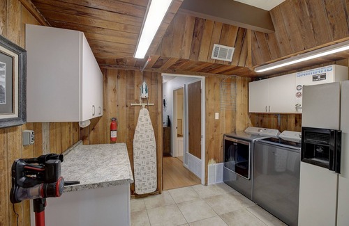 River Ridge Maison | Perfect Escape w/ access to Lake Austin