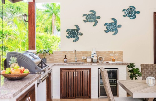 Tamarindo Maison | Belle maison moderne de 5 chambres à coucher, à pied de la plage
