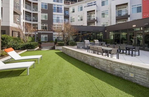 Reston Appartement | Perfect for Bleisure Travellers! Restons Hotspot nr Shops