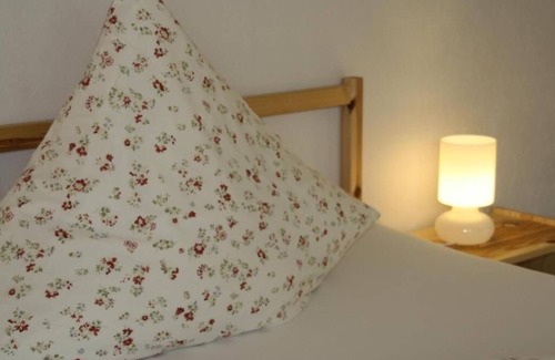 Neuwerk Hôtel | Perfect for craftsmen: affordable double room near the highway