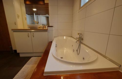 Diessen Chalet De Ski | Perfect get away - Cosy Cabin in the Woods