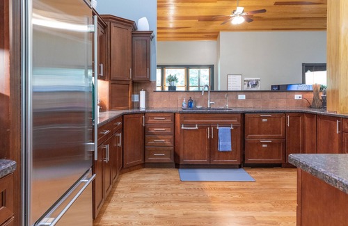 Dennis Cabine | Perfect getaway for large families who love the woods and beach!!