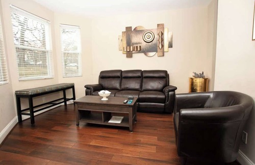 Roanoke Appartement | PERFECT GETAWAY IN DOWNTOWN WITH LUXURIOUS BATH