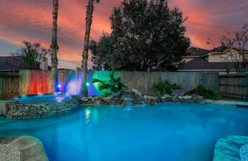 Spring Maison | Perfect Getaway with POOL, SPA, and Private Gym