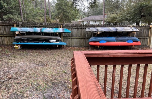 High Springs Maison | Perfect HAVEN paradise! Location, fenced, handicapped,Kayaks,Pets, Dive and kids