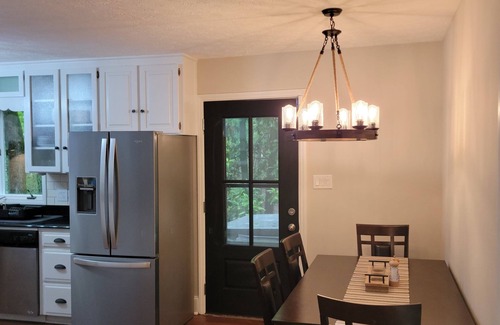 Pine Mountain Maison | Perfect Hiker’s Haven Retreat just steps to F. D Roosevelt State Park!