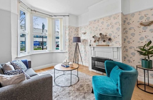 Northumberland Park Maison | Perfect Home for Spurs Fans! Peaceful Garden