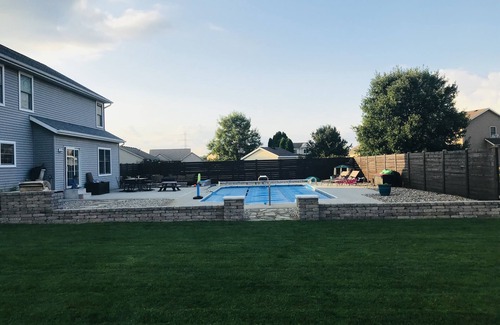 Granger Maison | Maison parfaite pour GameDay! (PISCINE chauffée dans le sol!)