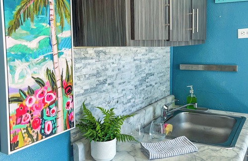 Levittown Appartement | Perfect little apartment in Levittown. Ideal for a single person or couples.