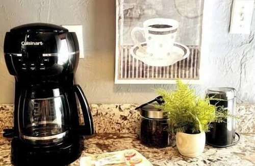 Central Northside Appartement | *Perfect Locale* Mins to all Attractions+Free Park