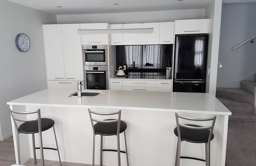 Petone Maison | Emplacement parfait - tout à portée de main!