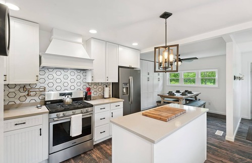 Hector Maison | Perfect location for exploring Seneca Lake!